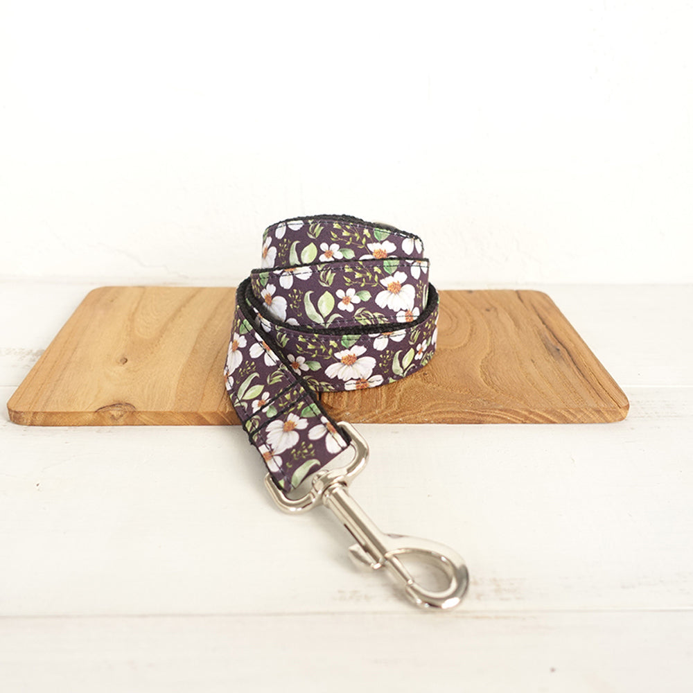 Black Daisy Dog Leash