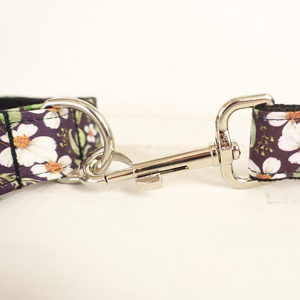 Black Daisy Dog Leash